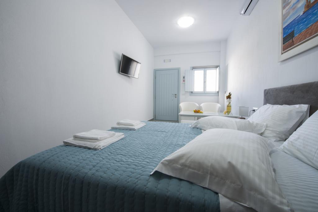 Sea And Sand Villas Monolithos  Phòng bức ảnh
